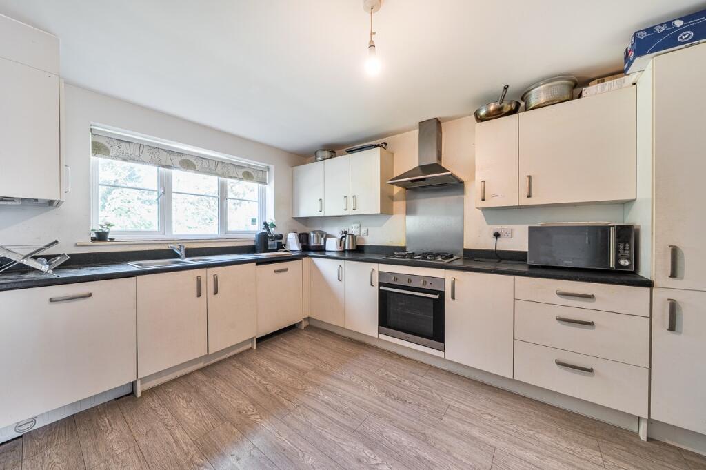 Main image of property: Woodend Close, Grays