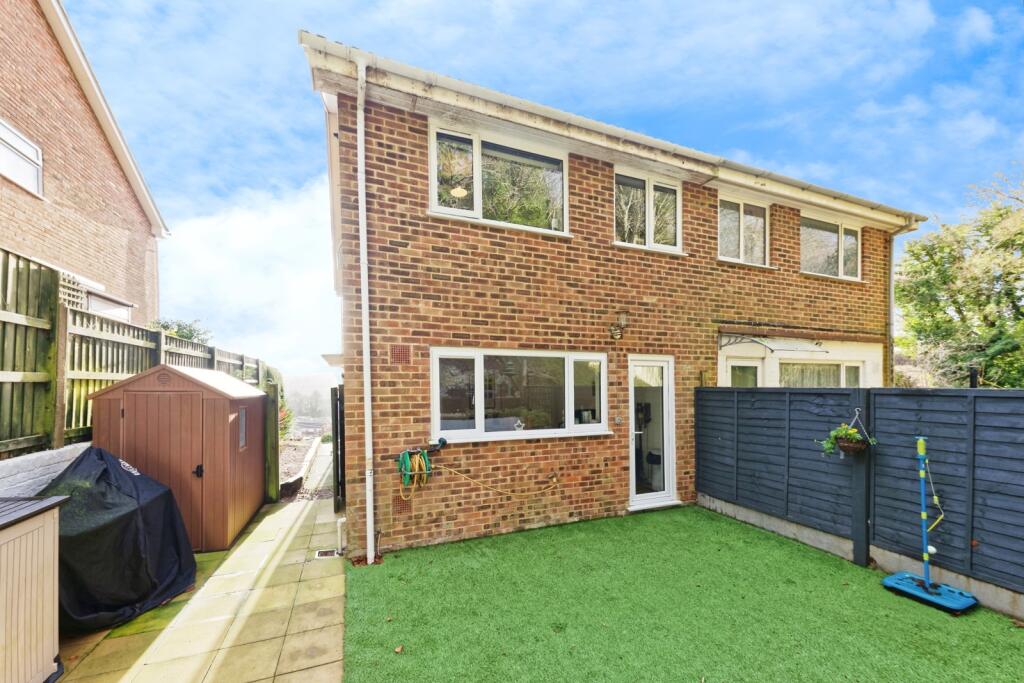 Templeside, Temple Ewell, Dover, Kent, CT16 photo 4