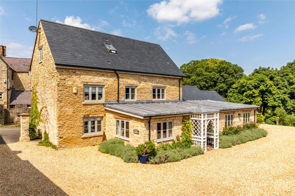 Main image of property: Boughton Terrace, Evenley, South Northamptonshire, NN13