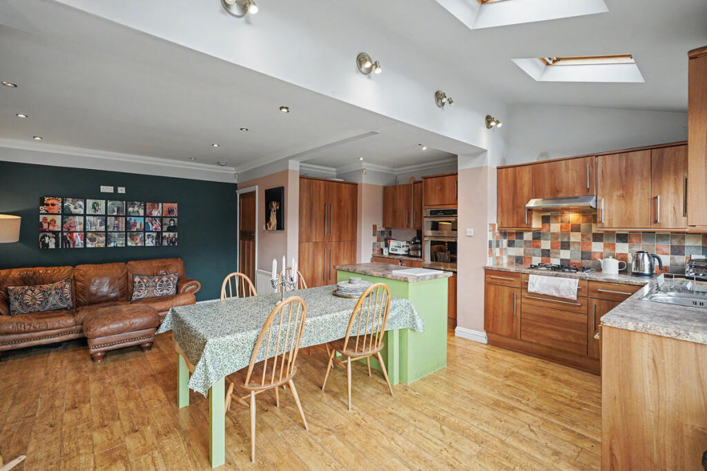 House in Northampton - More