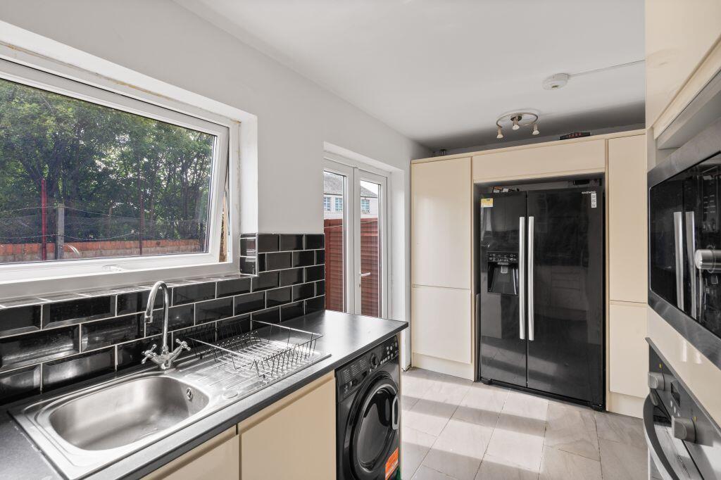 House in Edinburgh, Sighthill - View 5