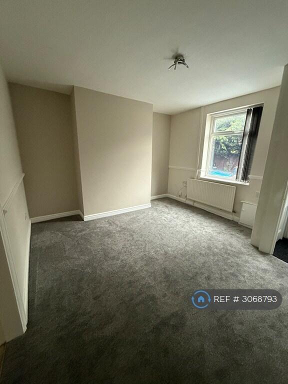 House in Oldham - More