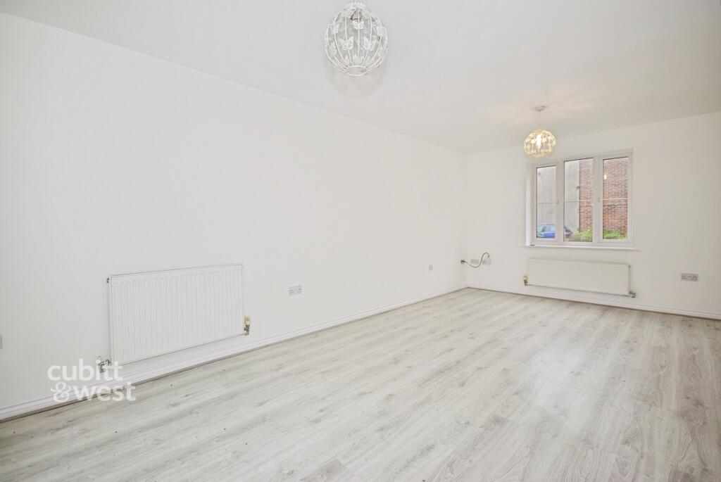 Apartment in Chichester, Whyke - More