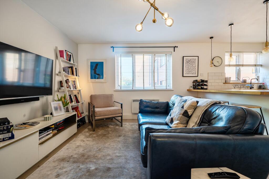 Apartment in London - View 5
