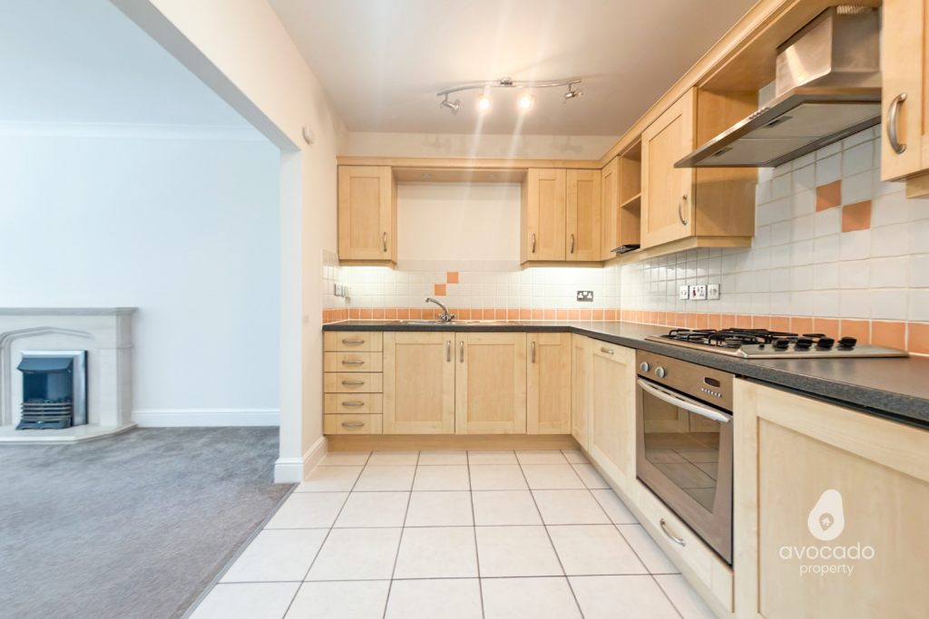 Apartment in Binfield, Bracknell Forest - View 5