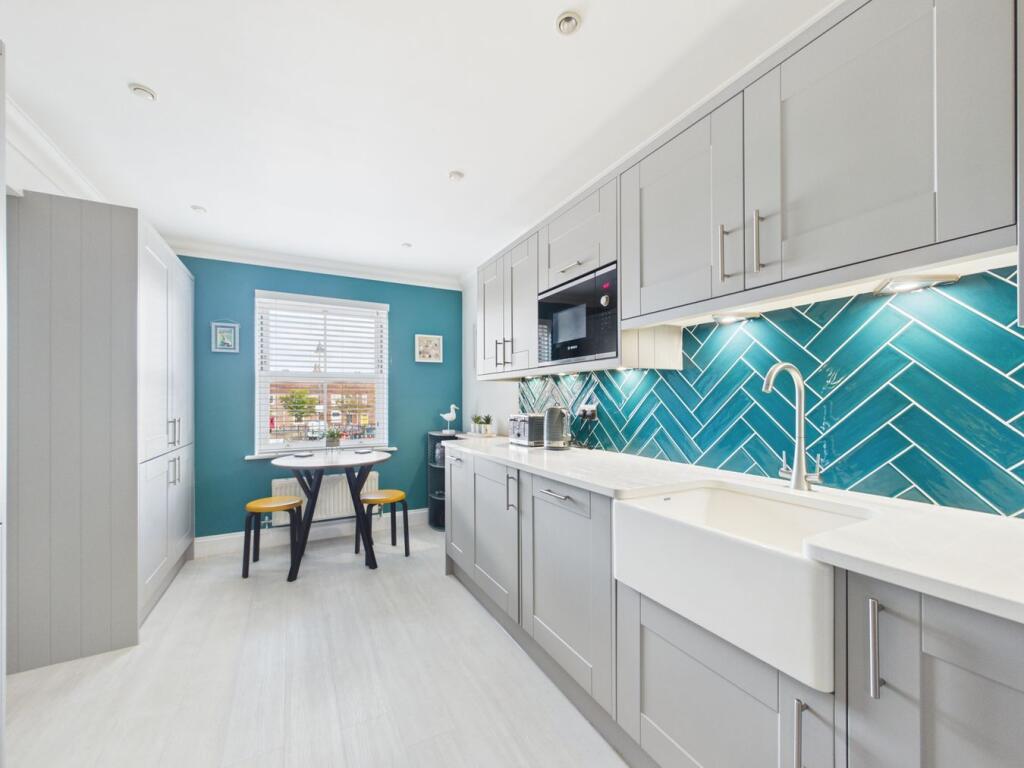 House in Southampton - View 5