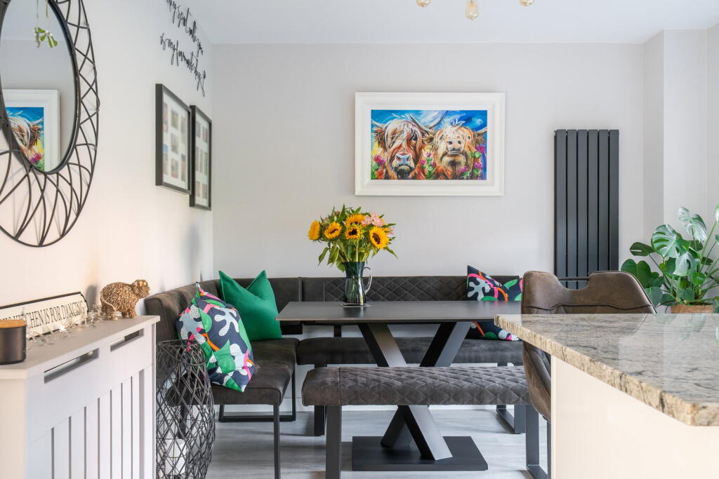 House in Swindon, Melksham Without - More