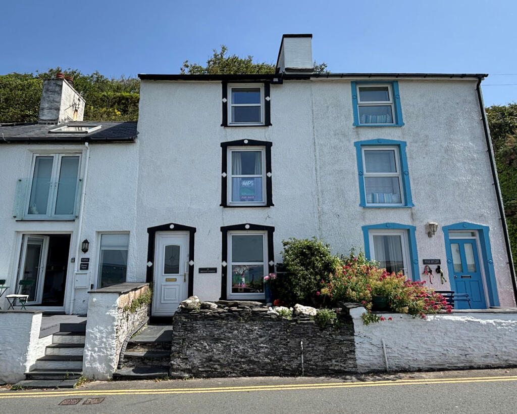 Main image of property: Penhelyg, Aberdyfi, Gwynedd