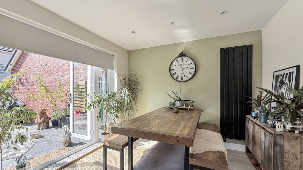 House in Westbury, Leigh Park - More