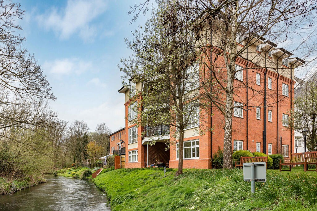 Main image of property: River View Terrace, Abingdon, OX14