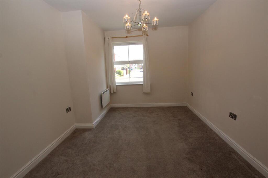 Apartment in Lincoln, Glebe Park - More
