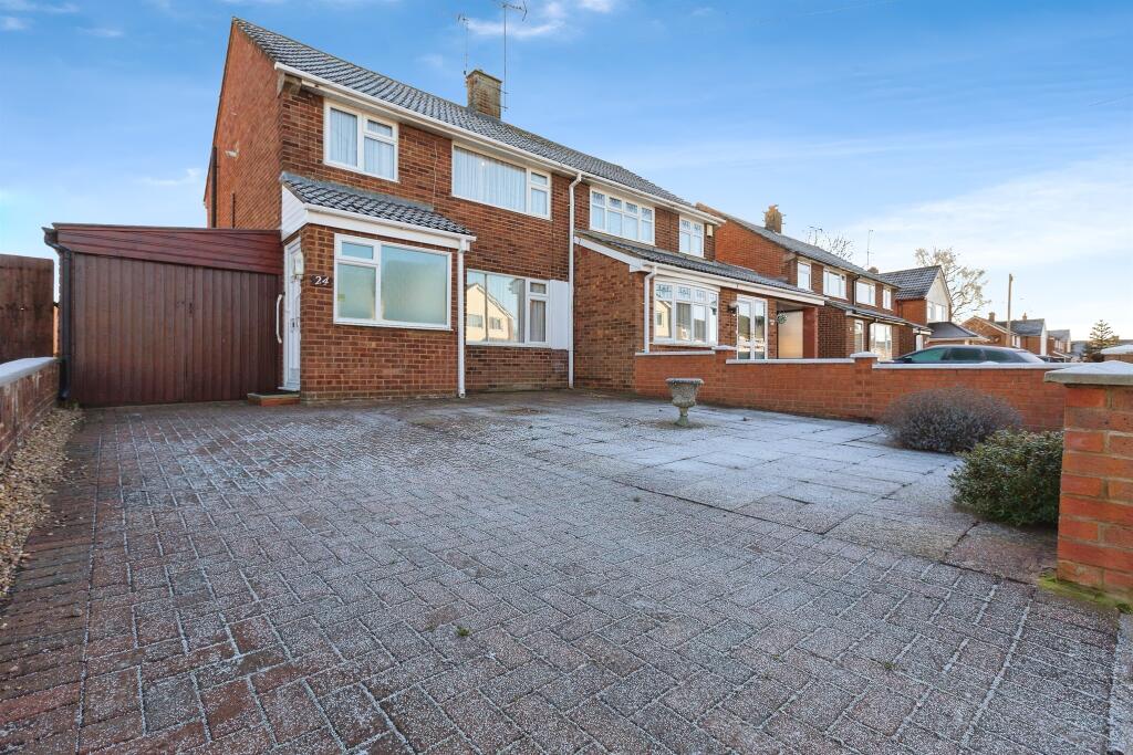 Main image of property: Russell Way, Leighton Buzzard