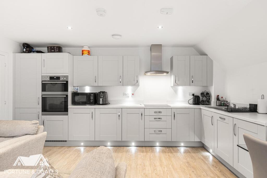 Kingfisher Way, Harlow photo 4