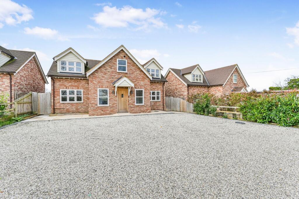 4-bed detached on Brick End, Broxted, Essex, £650,000
