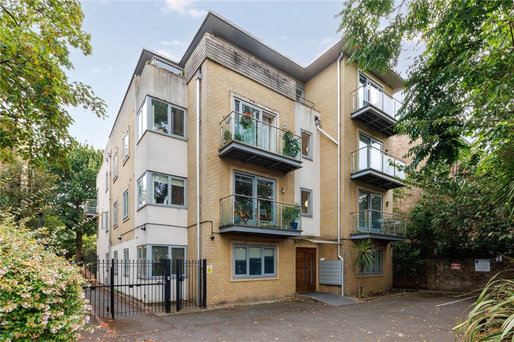 Apartment in London - View 3