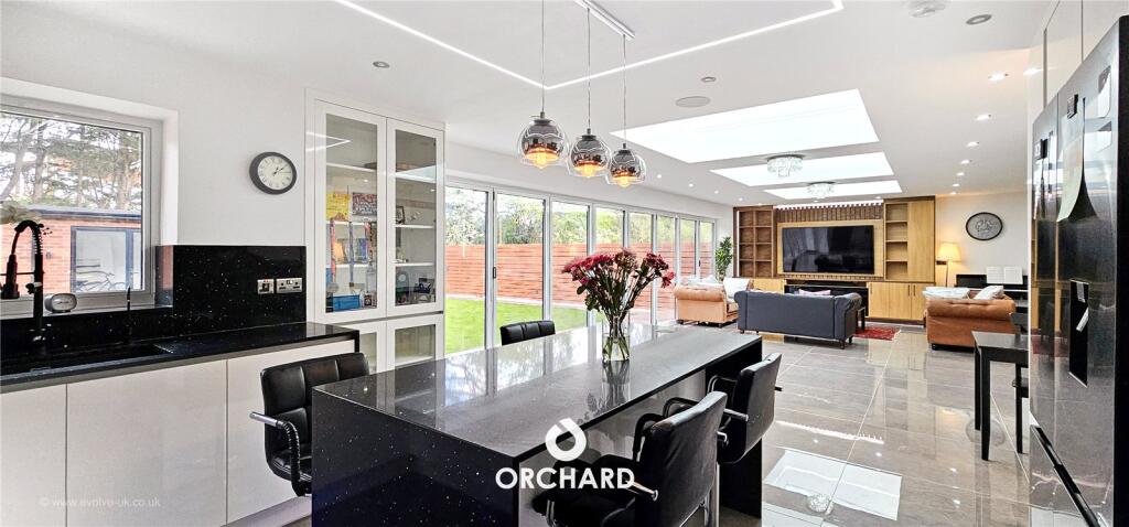 House in Southall - View 5
