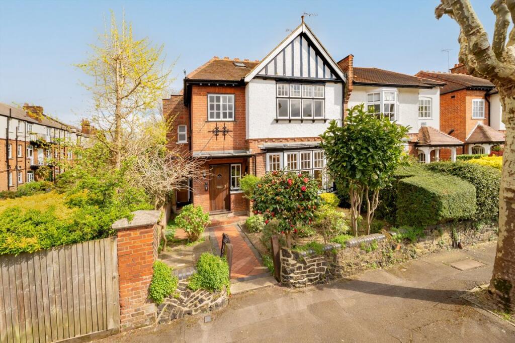 Main image of property: Leaside Avenue, London