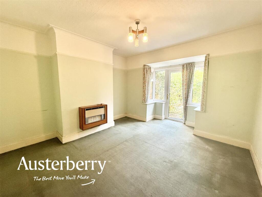 House in Stoke-on-Trent - View 4