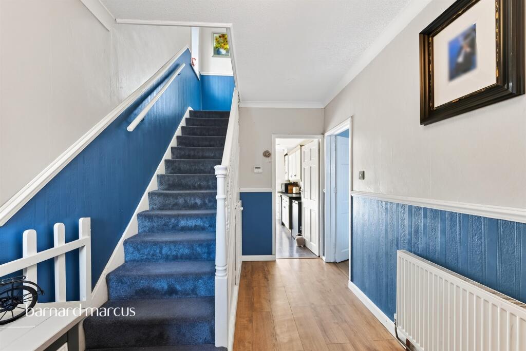 House in London - View 4