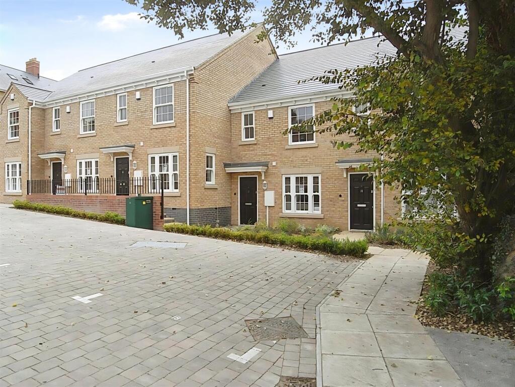 Main image of property: Satchells Court, Dunchurch Road