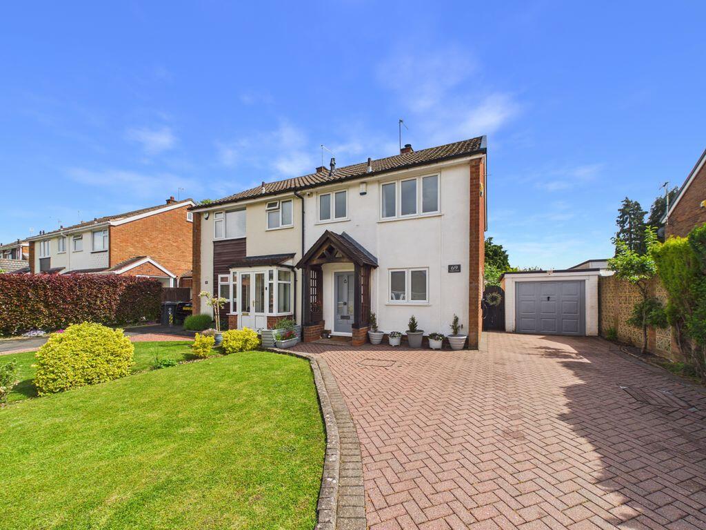Main image of property: Oaken Park, Codsall, Wolverhampton, WV8