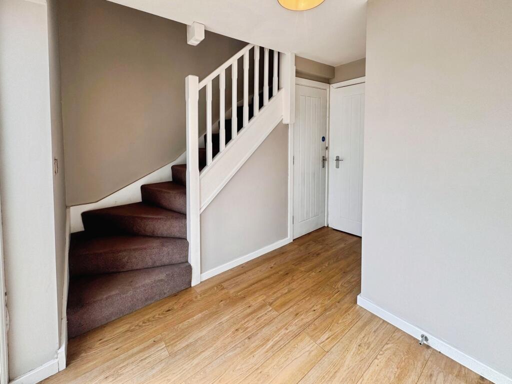 House in Lincoln - View 3