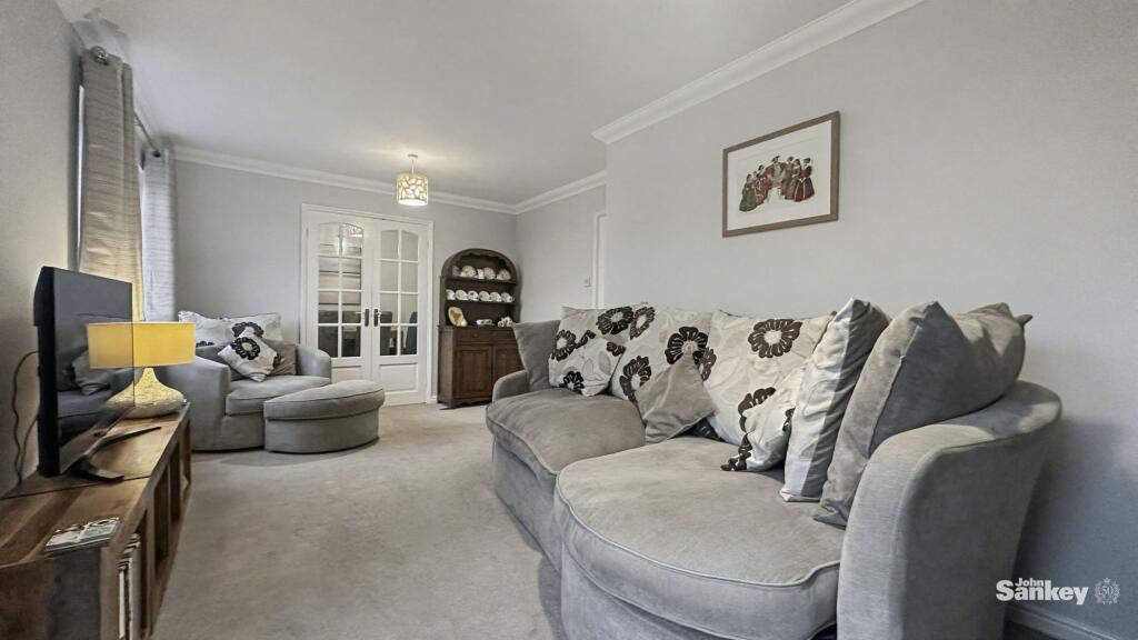 House in Mansfield, Forest Town - View 3
