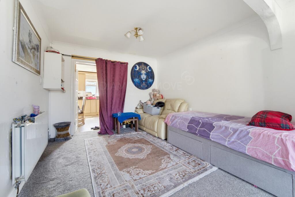 House in Twickenham - View 4
