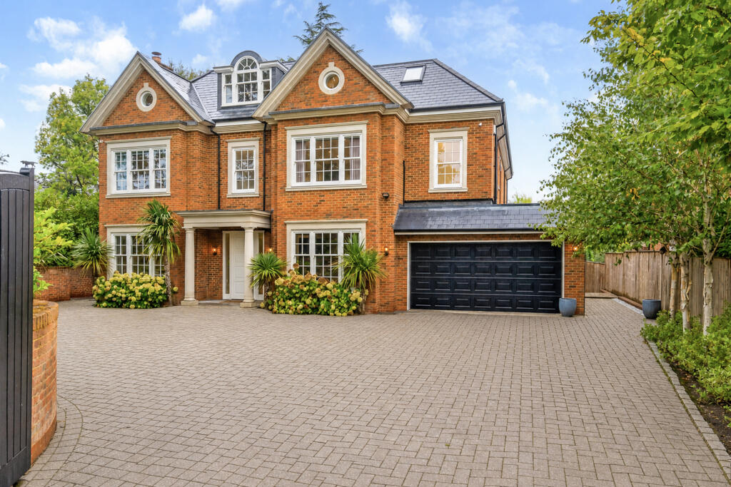 Main image of property: Birds Hill Rise, Oxshott, Leatherhead, Surrey, KT22