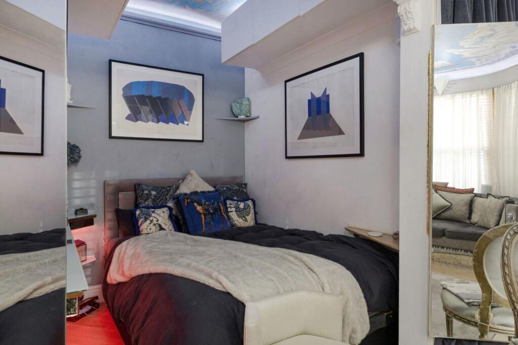 Apartment in London - View 5