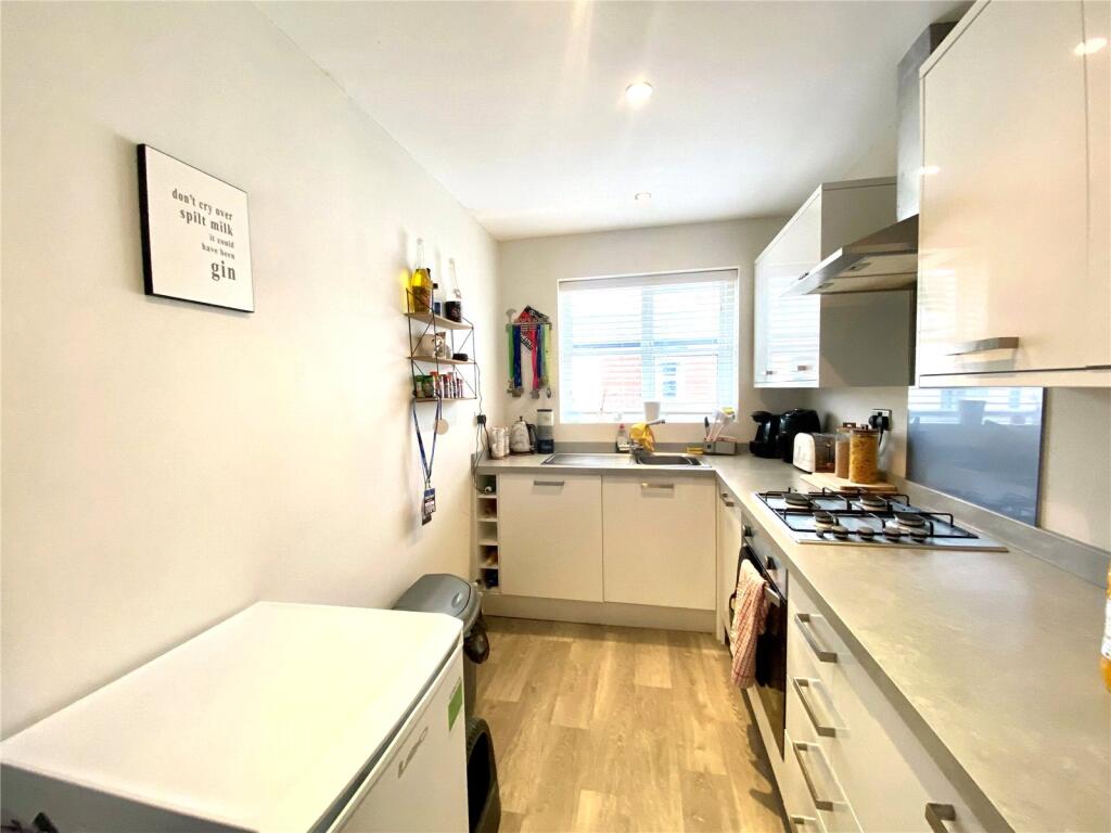 Apartment in Stockport, Greater Manchester - View 4