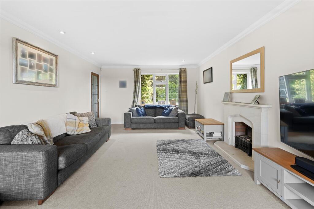 House in Rother, Ticehurst - More