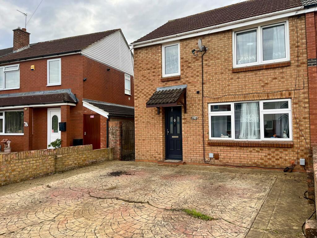 Cranmore Avenue, Park South, Swindon photo 2