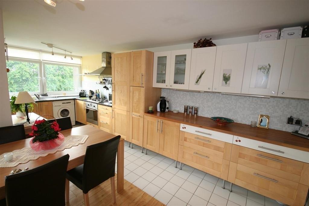 Apartment in Glasgow - View 2