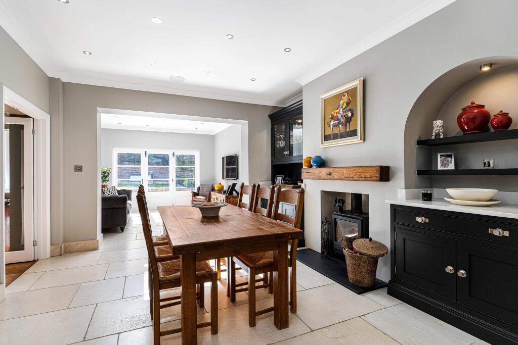 House in Slough - View 5