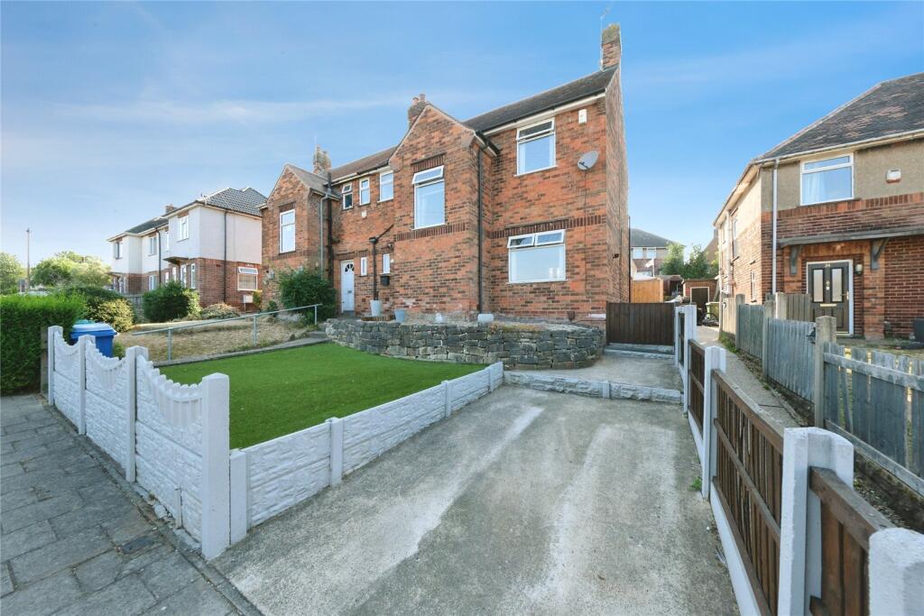 Main image of property: The Green, Mansfield Woodhouse, Mansfield, Nottinghamshire, NG19