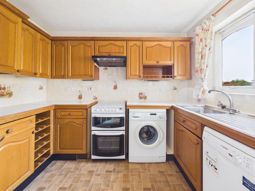 House in Redhill - View 5