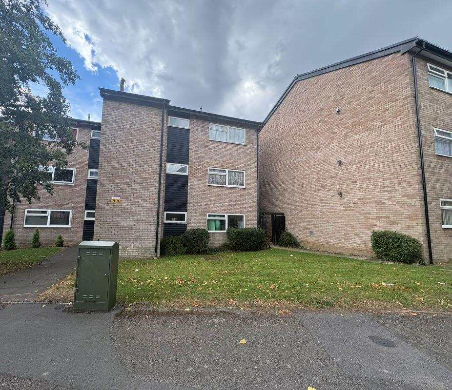 Main image of property: 73 Hotoft Road, Leicester, LE5 1EG