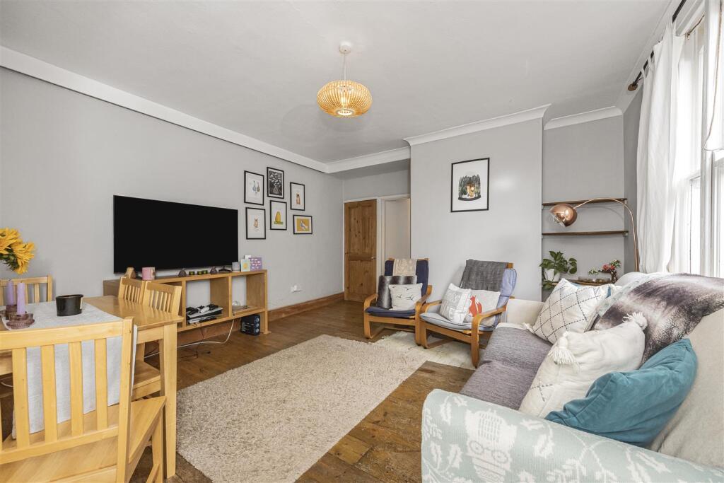 Apartment in London - View 2