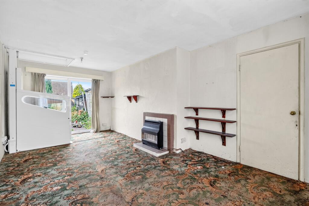 House in East Staffordshire, Stretton - View 4
