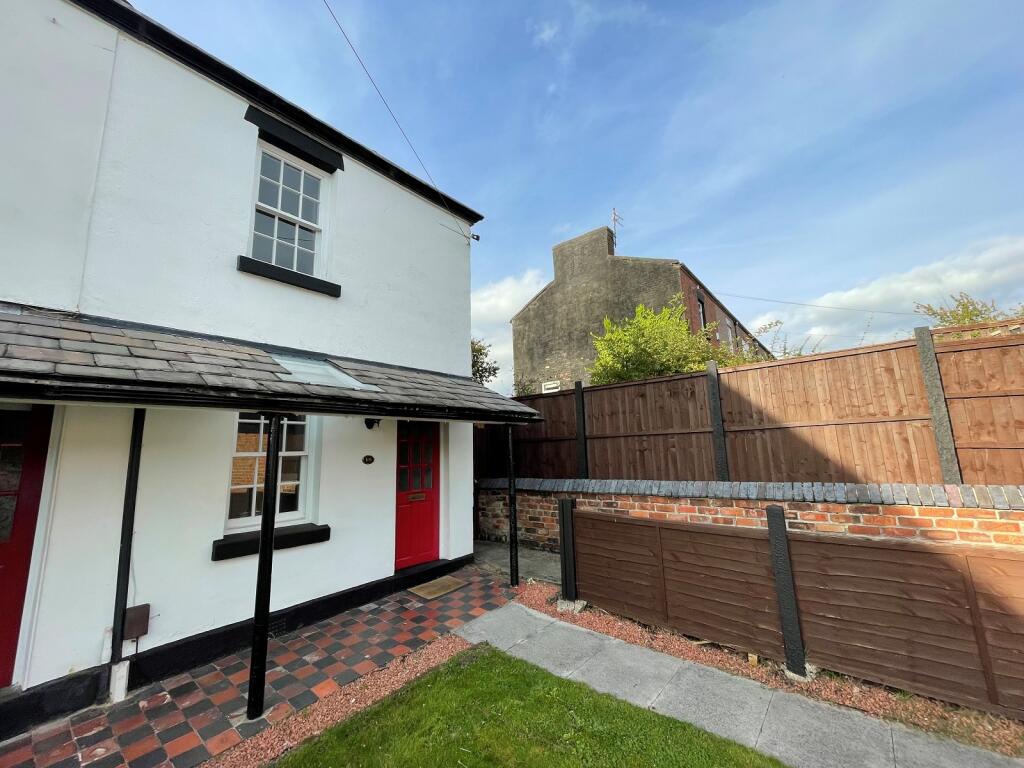 Main image of property: Castle Street, Liverpool, Merseyside. L25 7SW