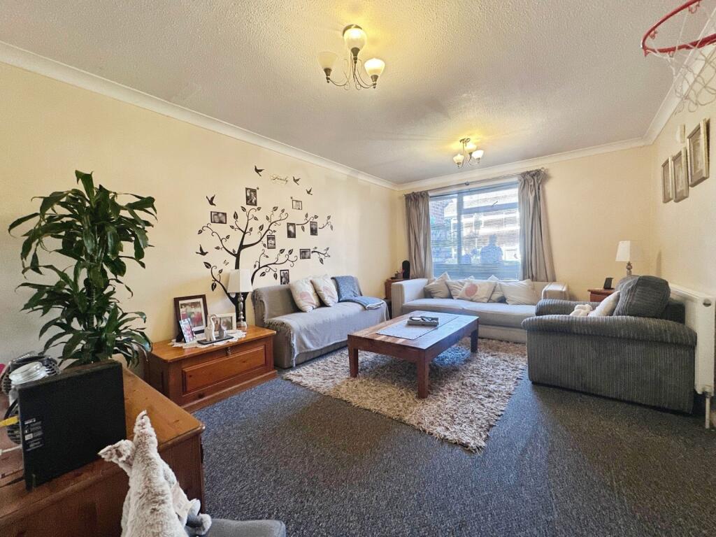 House in Guildford - View 2