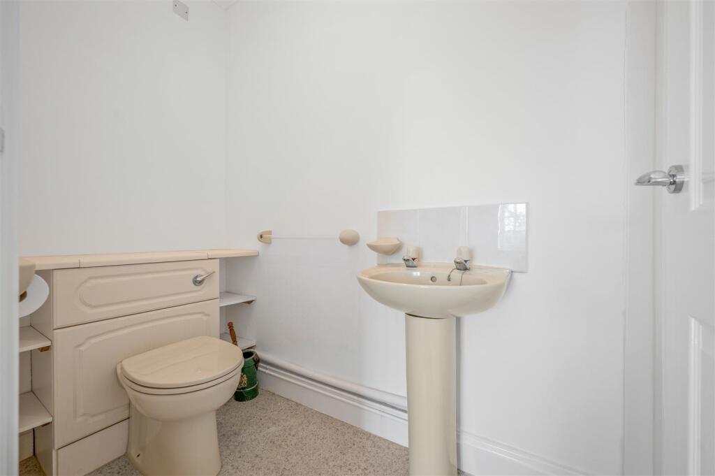 Additional image 10 of Birmingham Road, Henley-In-Arden