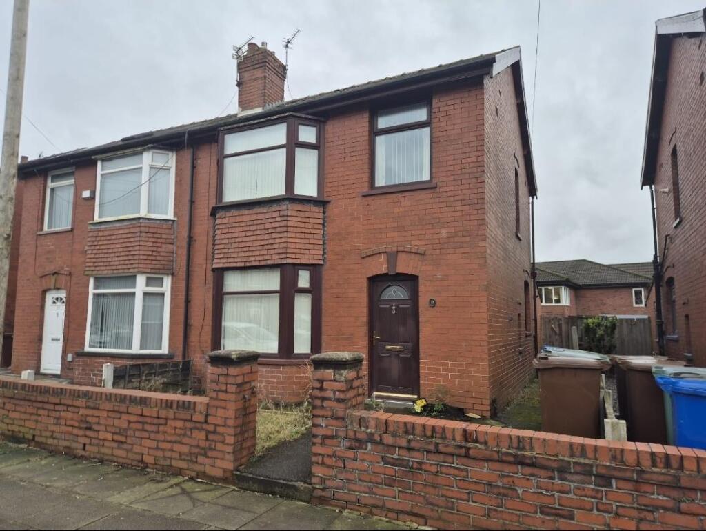 Eastham Avenue, Bury