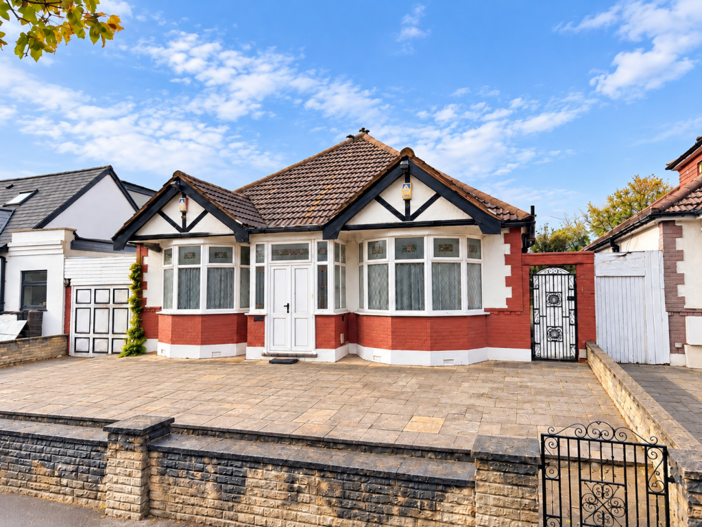 3-bed bungalow on Woodford Avenue, Ilford, Greater London, £700,000