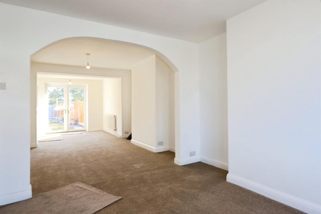 House in Wolverhampton, West Midlands - View 5