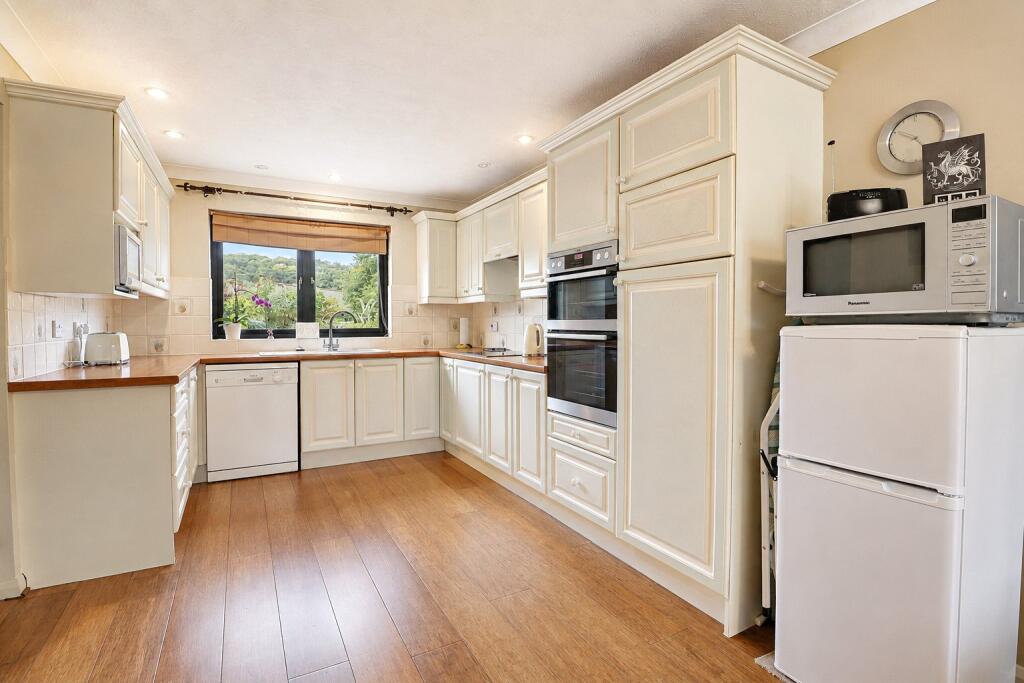 House in Plymouth - View 4