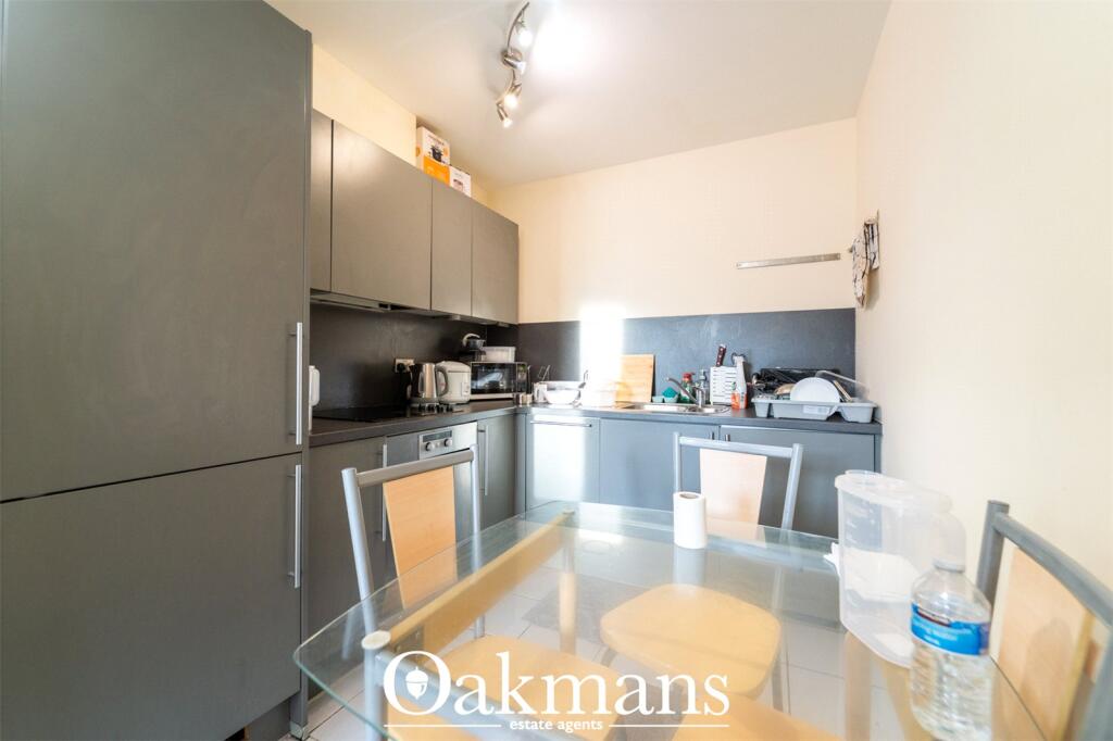 Apartment in Birmingham - More