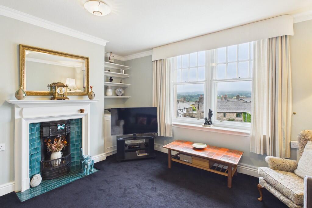 32 Eaveslea, New Road, Kirkby Lonsdale, LA6 2AB  photo 3