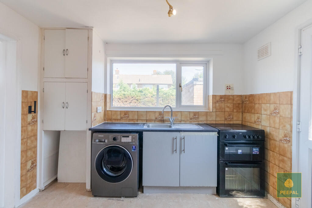 House in Basingstoke and Deane, Berg Estate, South Ham - More